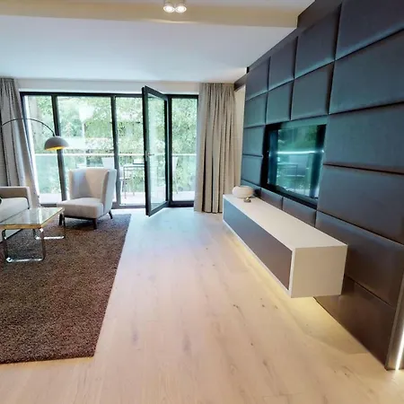 White Pearl 2.11 Timmendorfer Strand